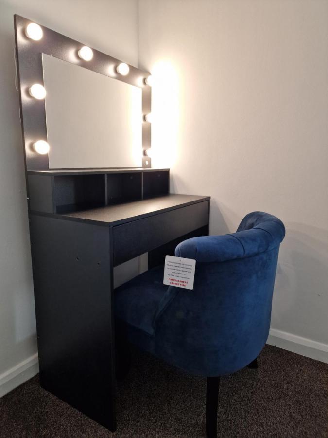 Balco Sherwood Apartment - 2 Bedrooms, 5 Beds - Sky Tv And Internet Nottingham Buitenkant foto